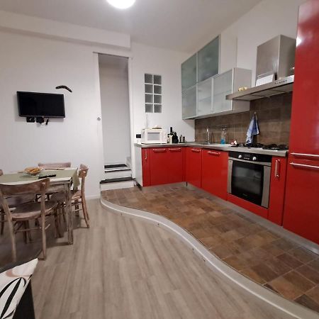 Appartamento In Centro Савона Экстерьер фото